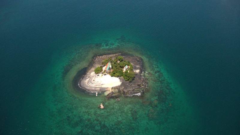 Survol des îles