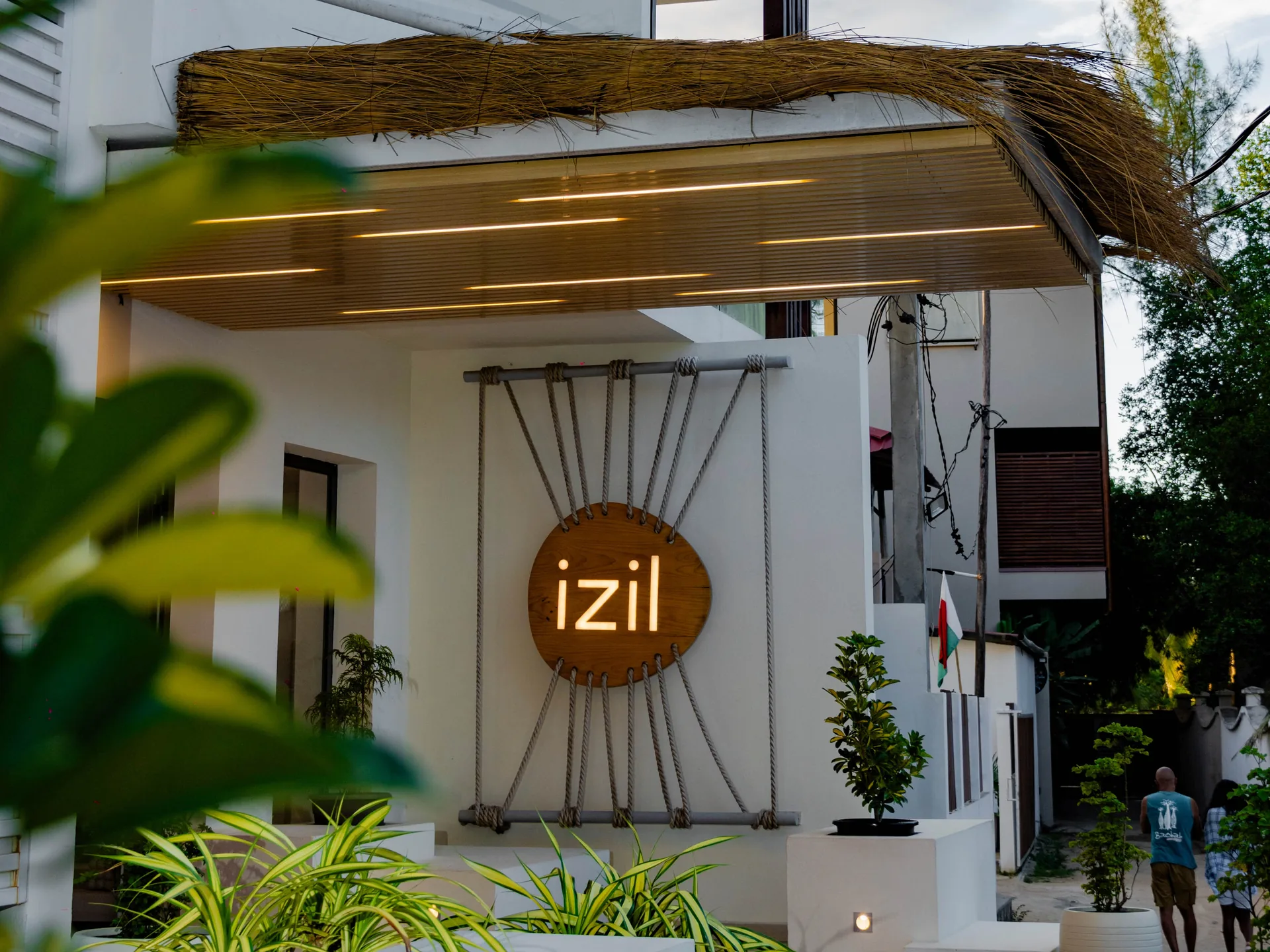 Izil Hôtel Nosy Be — Ambatoloaka, Madagascar